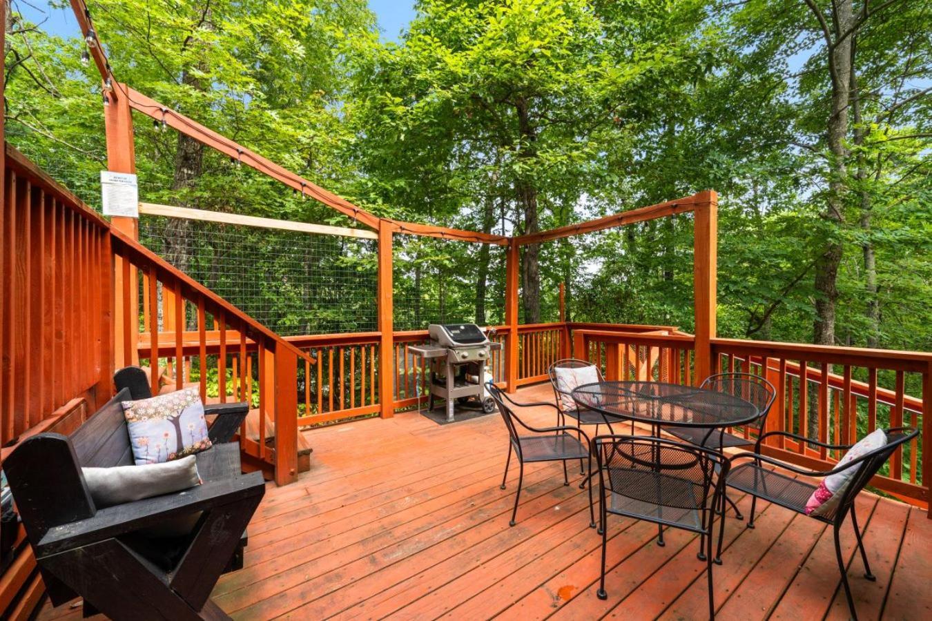 Treetops Chalet - 3Bd/2Bt Boutique Cabin W/Mt Leconte Views In Gatlinburg Kültér fotó
